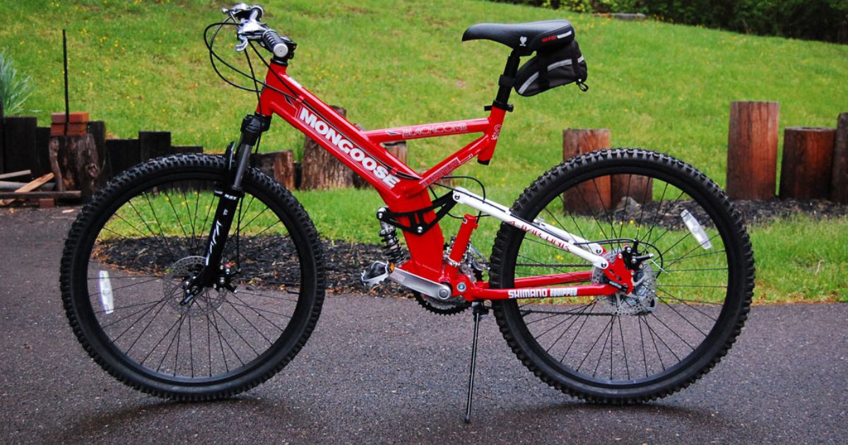 mongoose sr2 mountain bike